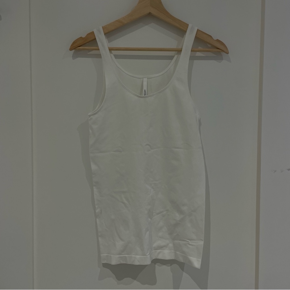 Aritzia Classic White Tank Top